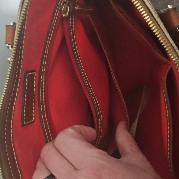 Dooney Bourke Over The Shoulder Bag/Tote - Picture 15 of 16